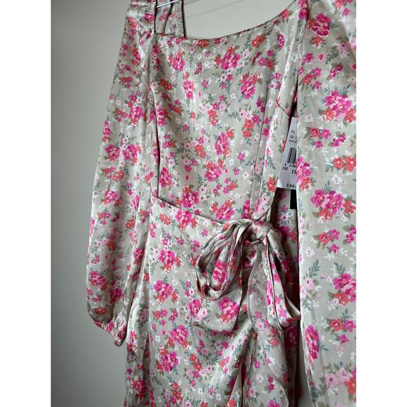 ❤️ Speechless Satin/Silk-Feel Floral Wrap-Style Mini Dress 3/4 Slv NEW w/Tags XS - Picture 2 of 3